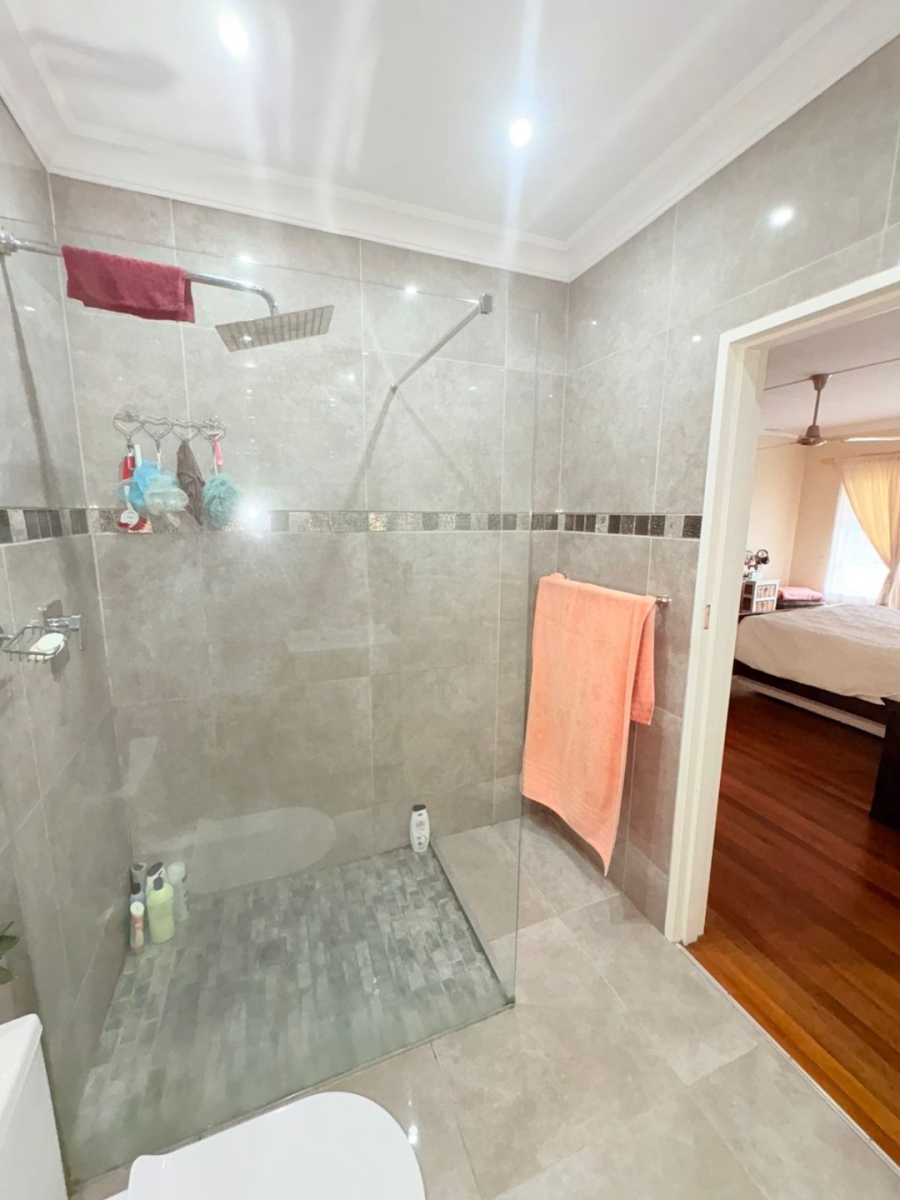 7 Bedroom Property for Sale in Sunnyridge Eastern Cape